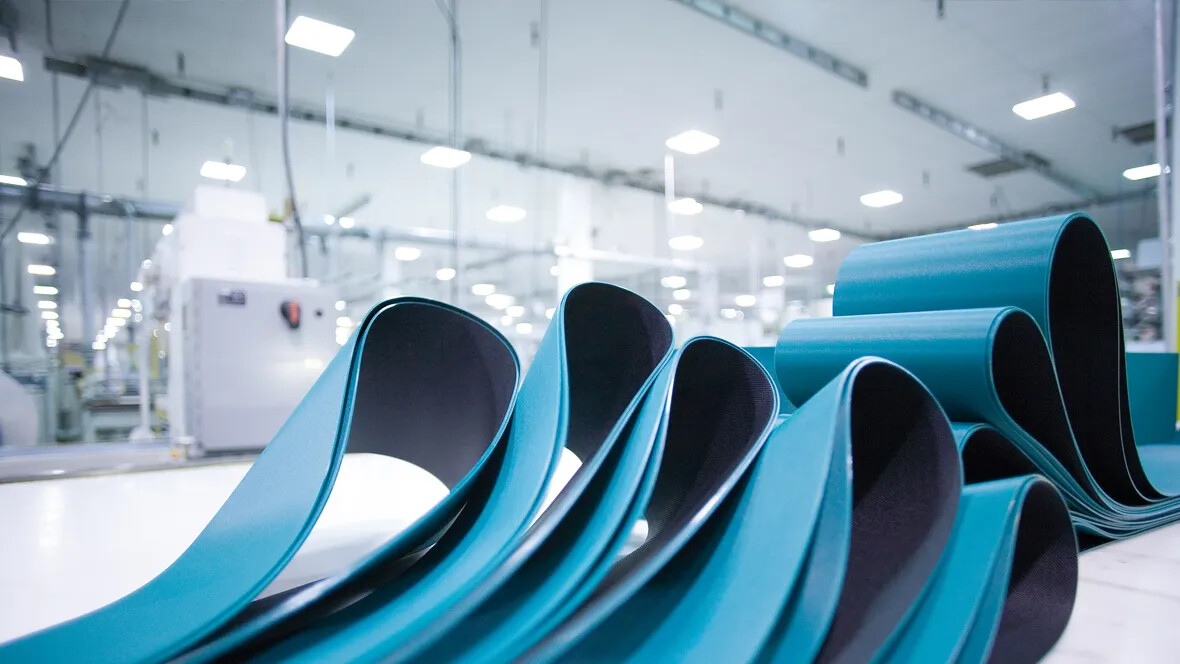 Extremultus flat belt fabrication